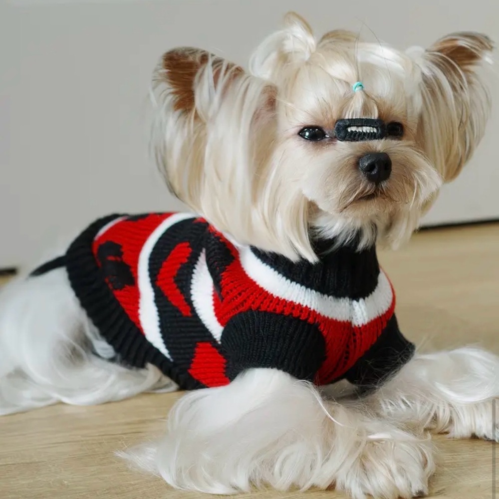 🥳 2 for $15 🥳 Red and Black Cable-Knitted Heart Club Spade Dog or Cat Sweater - Picture 3 of 11